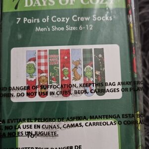 Men's Cozy Crew Socks - 7-Pack (Green/Red)